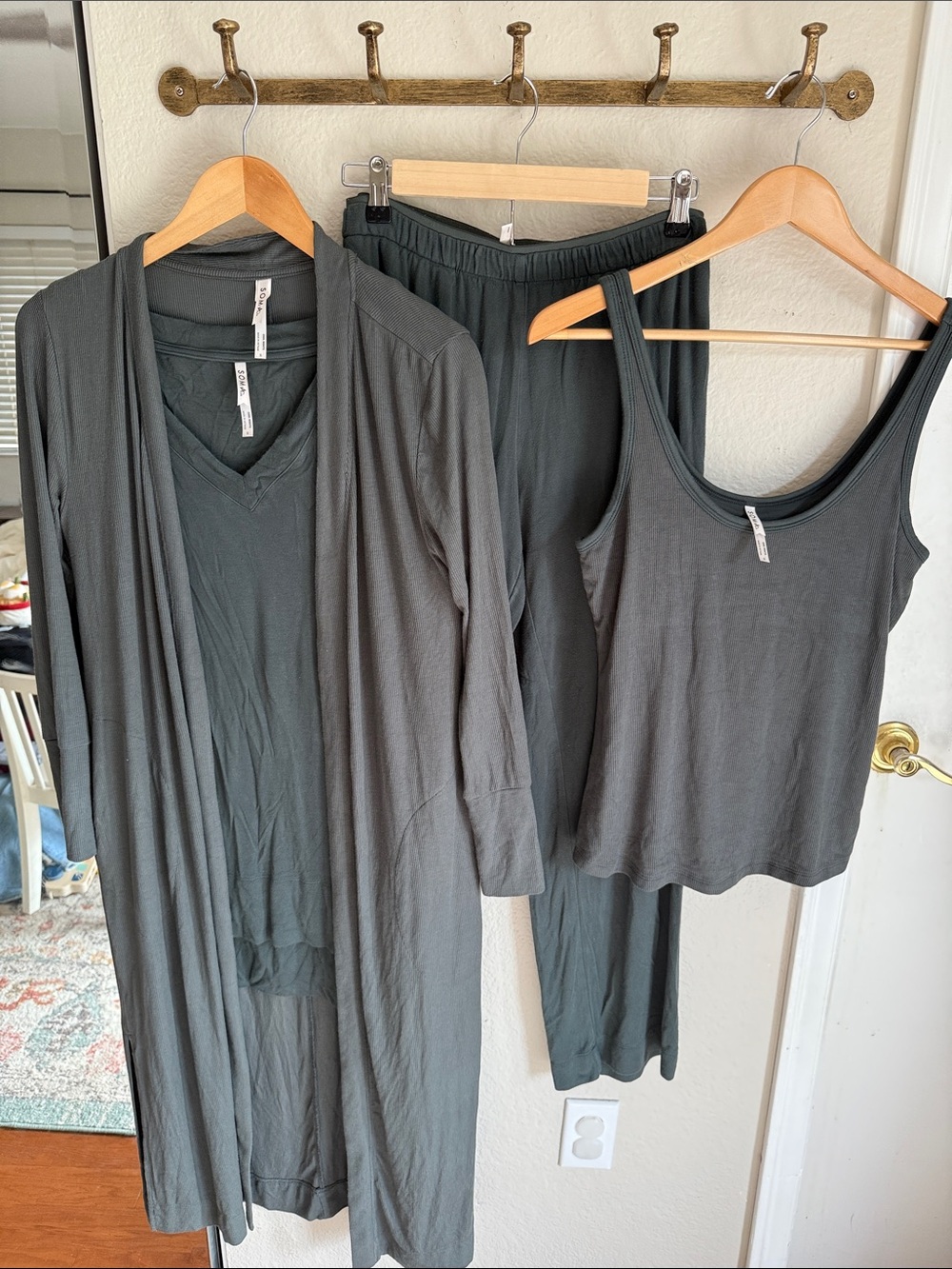 Soma 4-Piece Women's Lounge Set - Tank, long sleeve V-Neck, Pants, Duster
